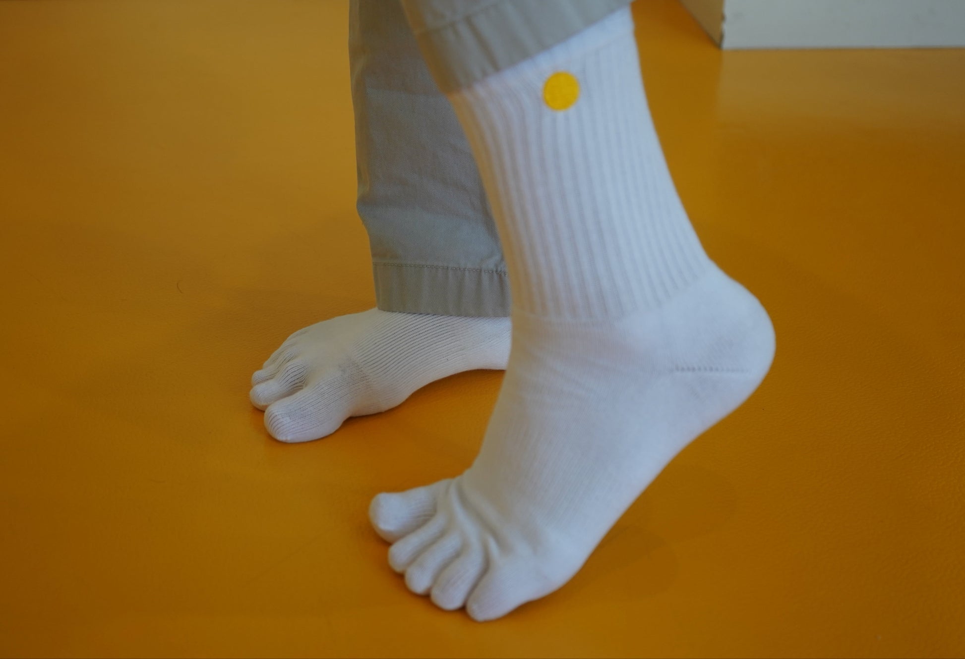 Valuura Toe Socks