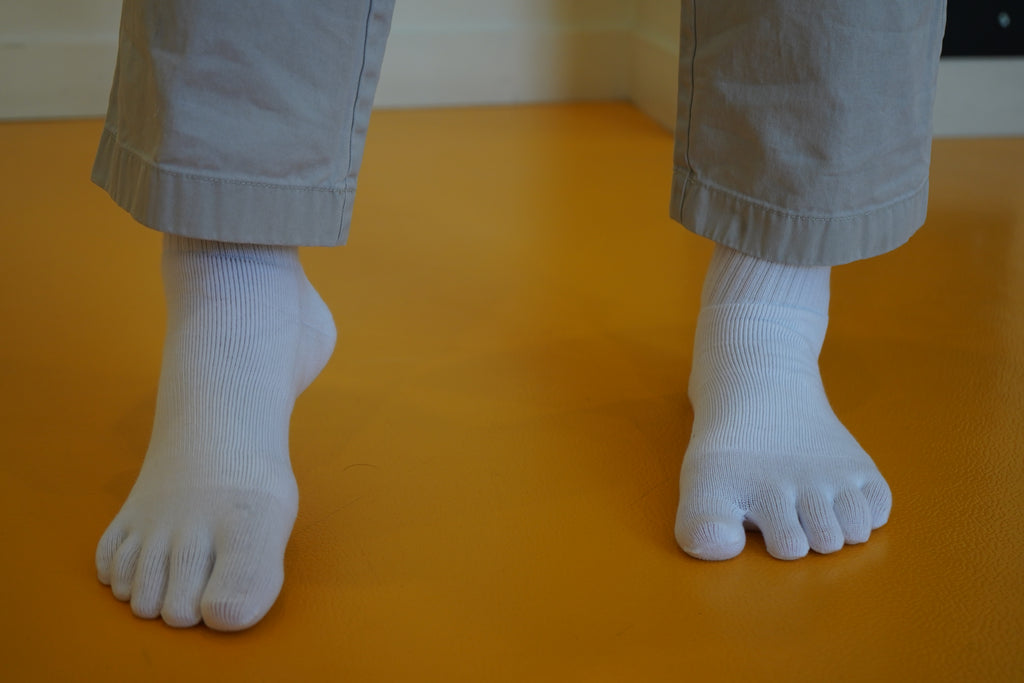 Valuura Toe Socks